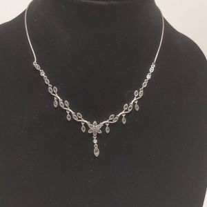 Vintage-ish choker style necklace